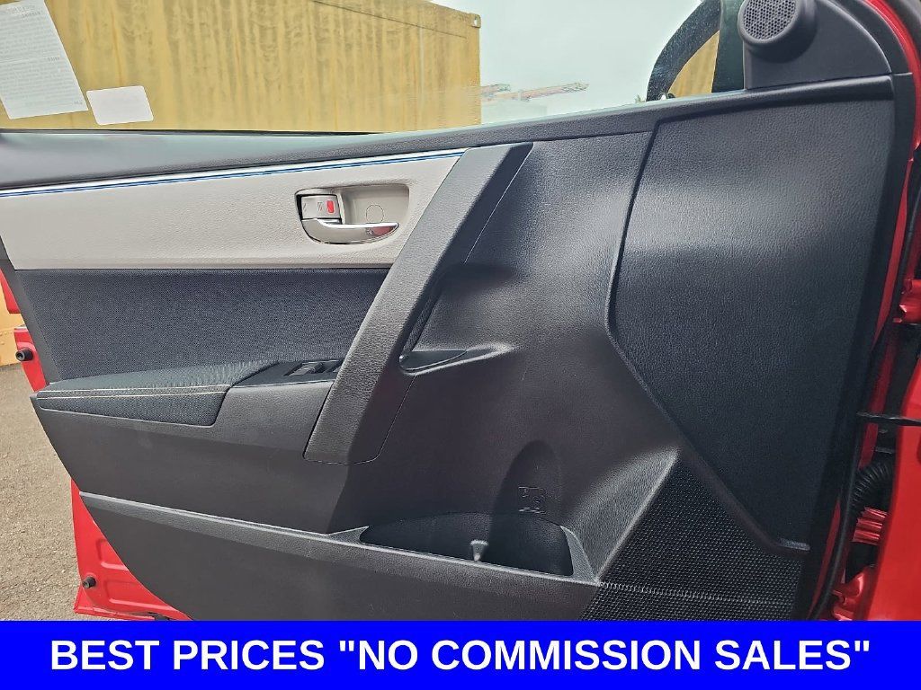 Used 2016 Toyota Corolla LE FWD image 25