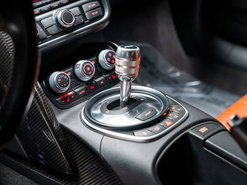 Used 2009 Audi R8 V8 image 65