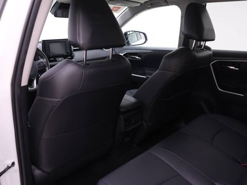 Certified 2022 Toyota RAV4 XLE Premium image 10
