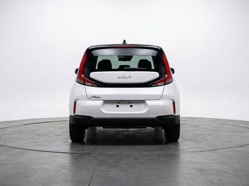 Used 2025 Kia Soul LX w/ LX Technology Package image 7