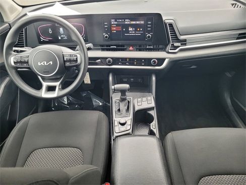 Used 2023 Kia Sportage LX image 16