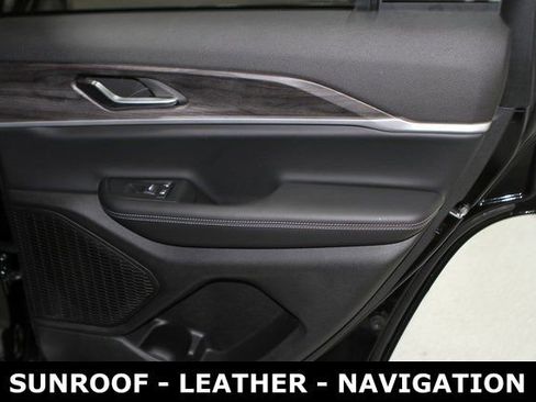 New 2025 Jeep Grand Cherokee Limited image 27