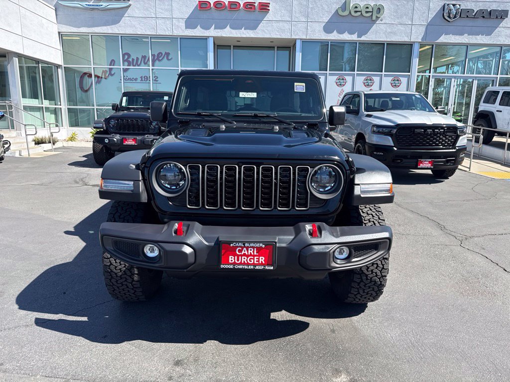 Certified 2025 Jeep Wrangler Unlimited Rubicon w/ Convenience Group AWD/4WD image 2