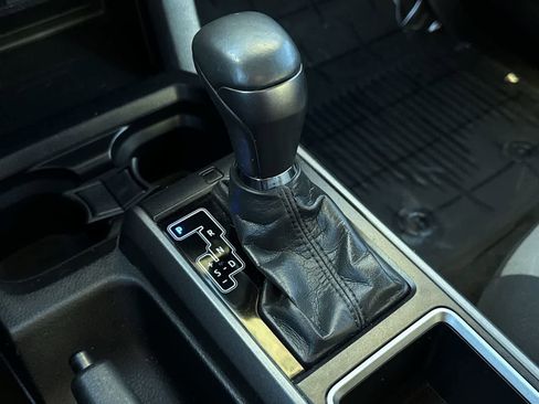 Used 2022 Toyota Tacoma TRD Off-Road image 20