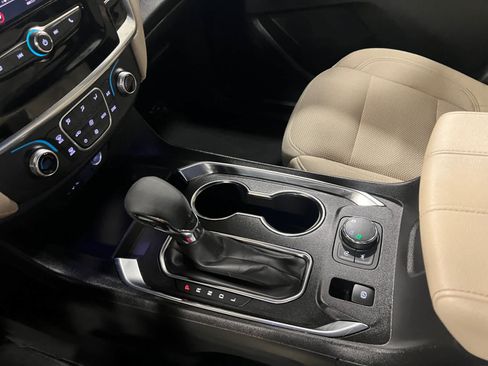 Used 2023 Chevrolet Traverse LS w/ Safety Package AWD/4WD image 16