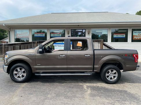 Used 2015 Ford F150 XLT w/ Equipment Group 302A Luxury AWD/4WD image 5