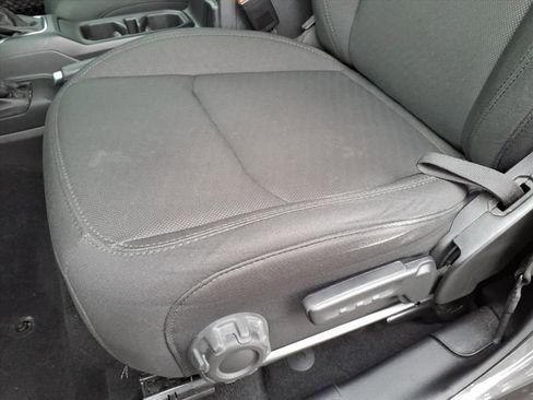 Certified 2023 Jeep Wrangler Unlimited w/ Cold Weather Group image 10