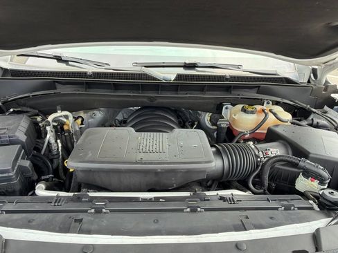 Used 2023 GMC Yukon XL Denali RWD image 14