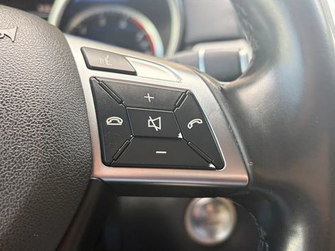 Used 2016 Mercedes-Benz GL 550 4MATIC image 33
