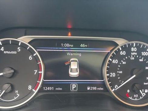 Used 2024 Nissan Sentra SR w/ SR Premium Package image 27