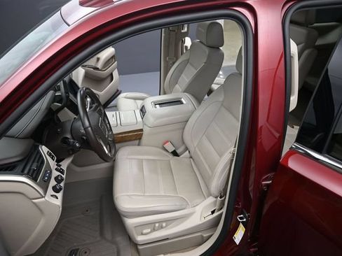 Used 2020 GMC Yukon Denali w/ Denali Ultimate Package AWD/4WD image 11