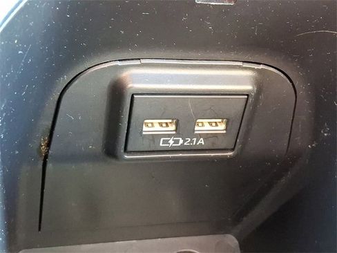 Used 2021 Toyota RAV4 XLE image 26