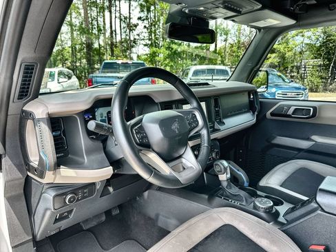 Used 2022 Ford Bronco Wildtrak AWD/4WD image 10