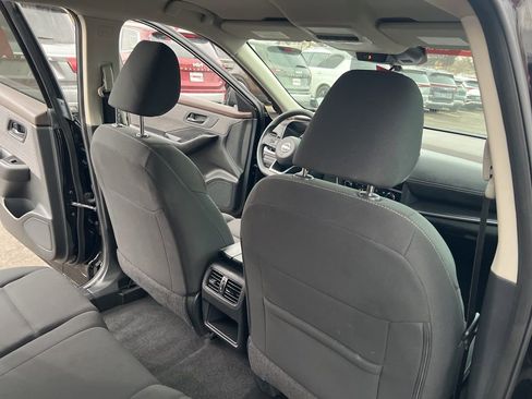 Certified 2023 Nissan Rogue S image 16