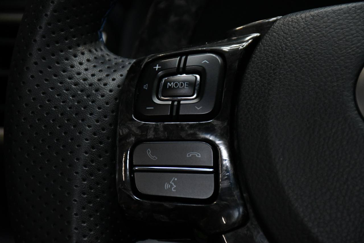 Used 2015 Lexus RC F w/ Premium Package RWD image 23