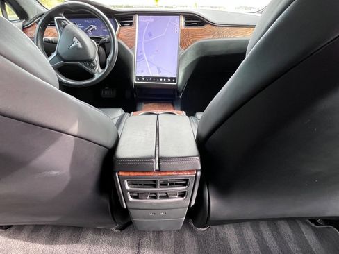 Used 2018 Tesla Model S 100D image 26