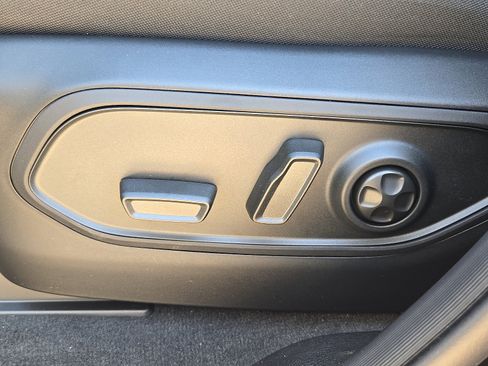 New 2025 Jeep Grand Cherokee Laredo X image 8