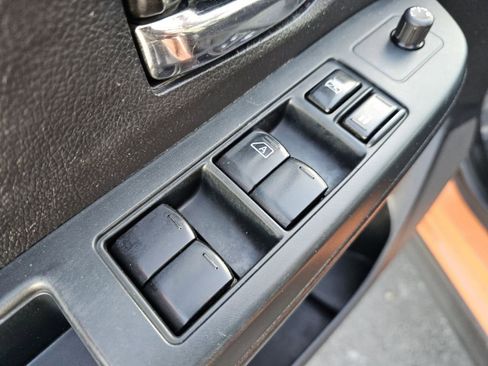 Used 2013 Subaru Crosstrek 2.0i Premium w/ Popular Pkg 2 image 28