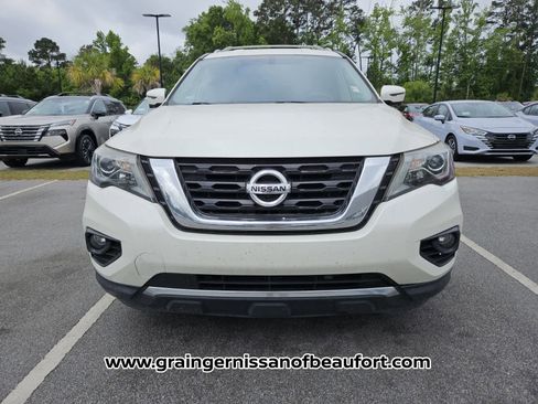 Used 2020 Nissan Pathfinder SL FWD image 3