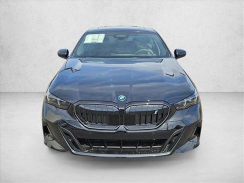 New 2026 BMW i5 eDrive40 w/ M Sport Package RWD image 6