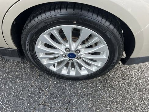 Used 2018 Ford C-MAX SE image 23