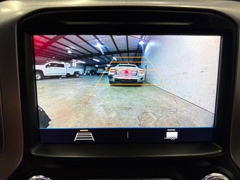 Used 2023 GMC Sierra 2500 SLE w/ SLE Convenience Package image 20