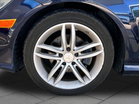 Used 2014 Mercedes-Benz C 250 Sedan w/ Premium 1 Package image 11