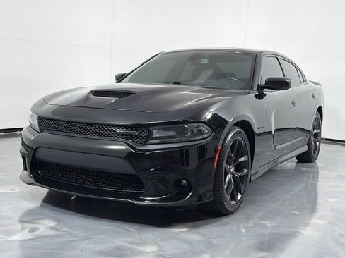 Used 2020 Dodge Charger R/T w/ Blacktop Package RWD image 10