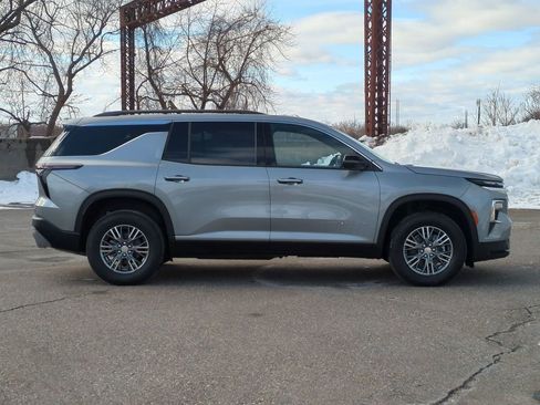 New 2026 Chevrolet Traverse LT w/ Driver Confidence Package image 2