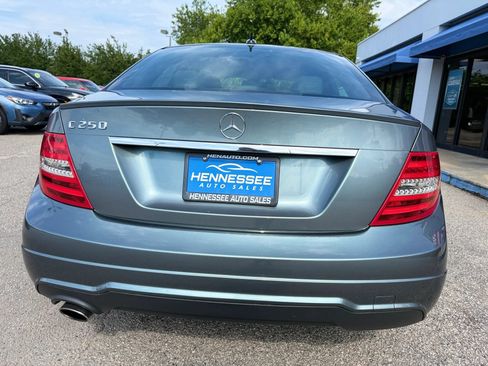 Used 2012 Mercedes-Benz C 250 Sedan image 3
