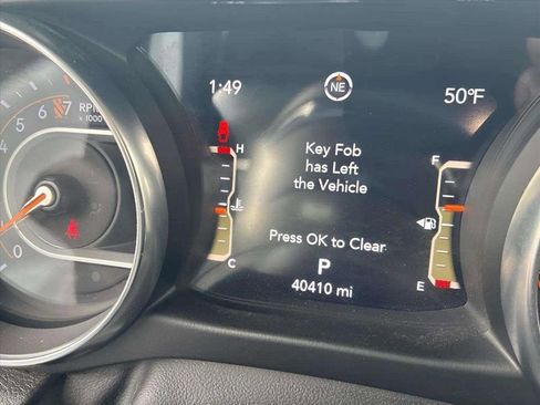 Used 2023 Jeep Gladiator Overland image 18