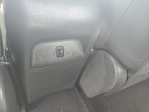 Used 2024 Nissan Sentra SV FWD image 24