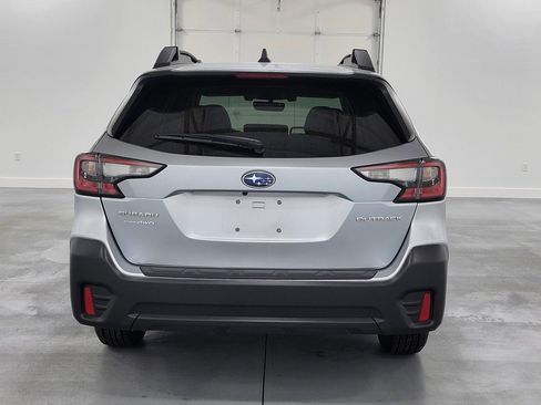Used 2022 Subaru Outback Premium image 7