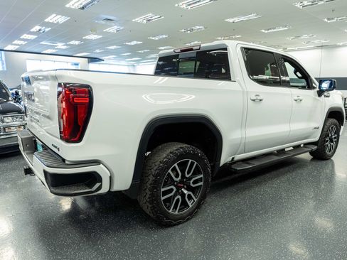 Used 2019 GMC Sierra 1500 AT4 w/ AT4 Premium Package AWD/4WD image 5