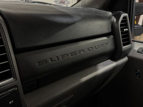 Used 2020 Ford F250 XL w/ Power Equipment Group image 47