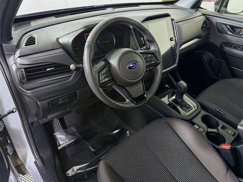 Certified 2025 Subaru Forester Premium image 18