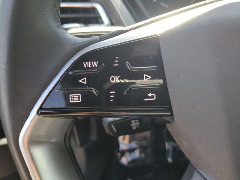 Used 2023 Audi Q4 e-tron Premium w/ Convenience Package RWD image 28