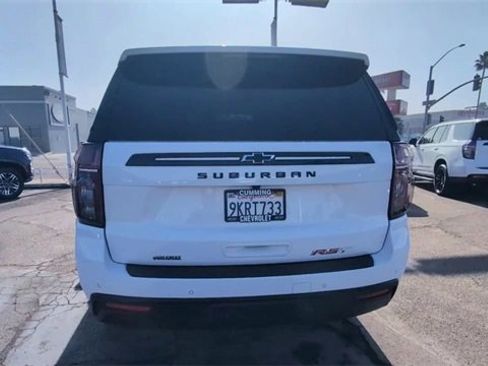 Used 2024 Chevrolet Suburban RST w/ Luxury Package image 7