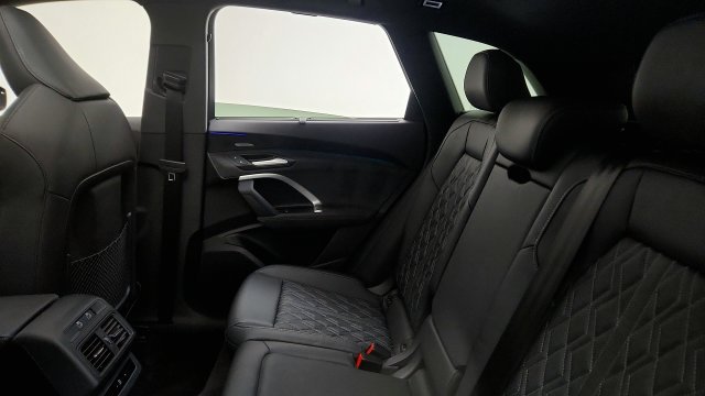 Used 2026 Audi SQ5 Premium Plus AWD/4WD image 46