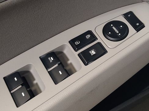 Used 2019 Hyundai Elantra Value Edition FWD image 27