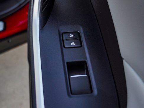 Certified 2021 Toyota RAV4 XLE Premium image 28