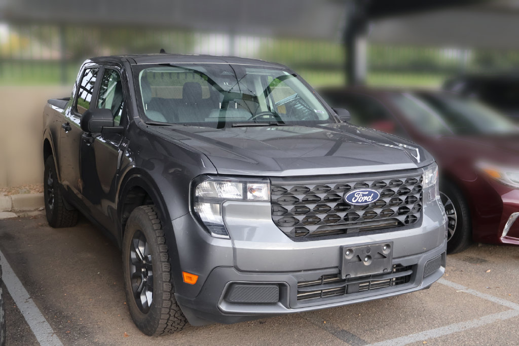 Used 2025 Ford Maverick XLT w/ Equipment Group 302A AWD/4WD image 12