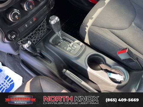 Used 2017 Jeep Wrangler Unlimited Sport w/ Connectivity Group AWD/4WD image 9