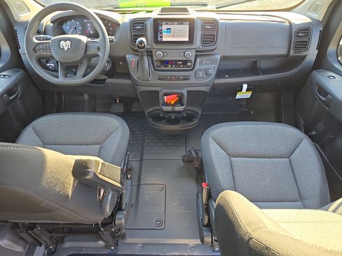 Used 2025 RAM ProMaster 2500 w/ Upfitter's Prep Package FWD image 9
