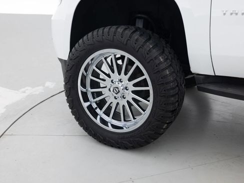Used 2015 Chevrolet Tahoe LT AWD/4WD image 18
