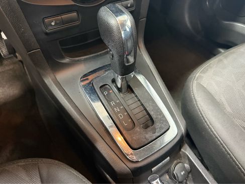 Used 2013 Ford Fiesta SE FWD image 21