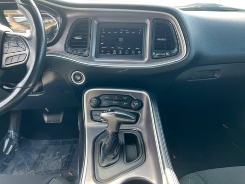 Used 2022 Dodge Challenger R/T image 11