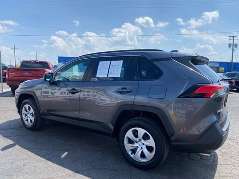 Used 2021 Toyota RAV4 LE w/ Carpet Mat Package (TMS) FWD image 6