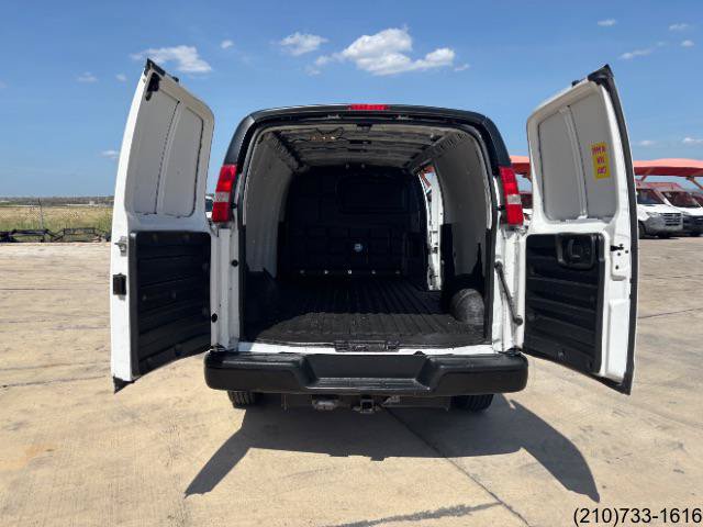 Used 2021 Chevrolet Express 2500 Extended w/ Enhanced Convenience Package RWD image 21