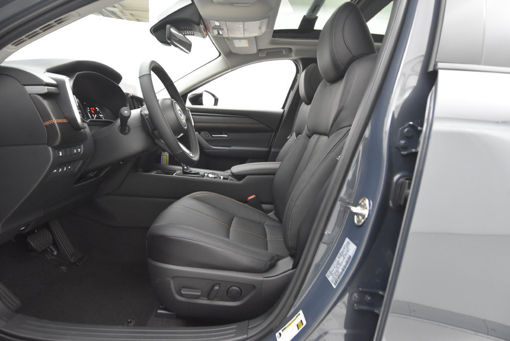 Certified 2025 MAZDA CX-50 AWD 2.5 Turbo w/ Cargo Package image 27